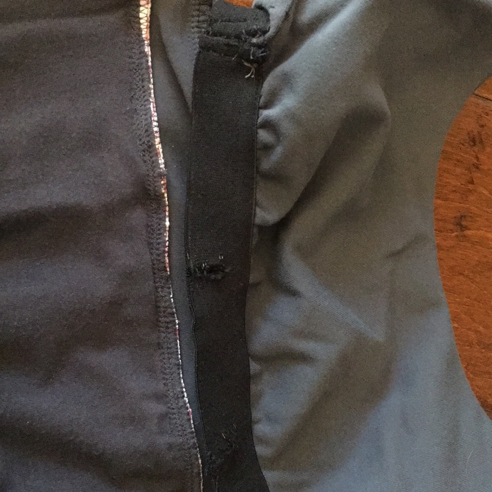 Athleta dress with pockets. - Picture 4 of 5